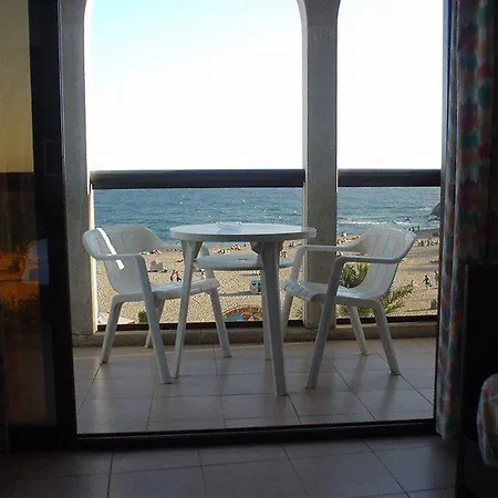 Rosanna Hotel