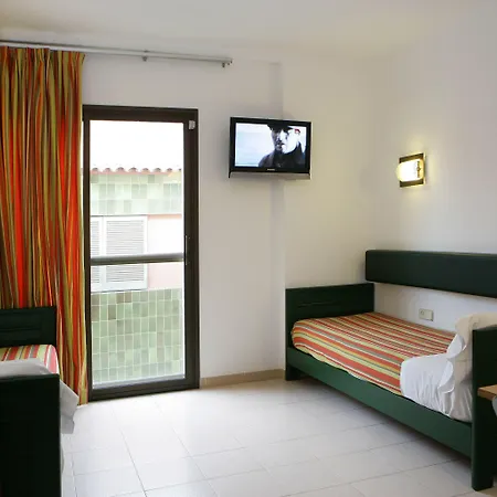 Rosanna ホテル 3*