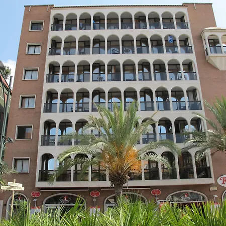 Rosanna Szálloda Lloret de Mar