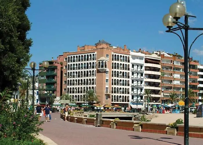 Rosanna 3* يوريت دي مار