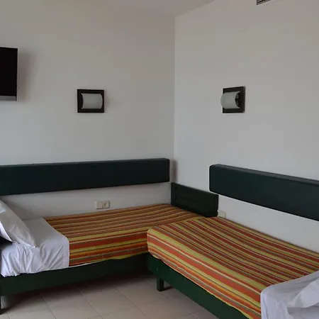 Rosanna Hotel