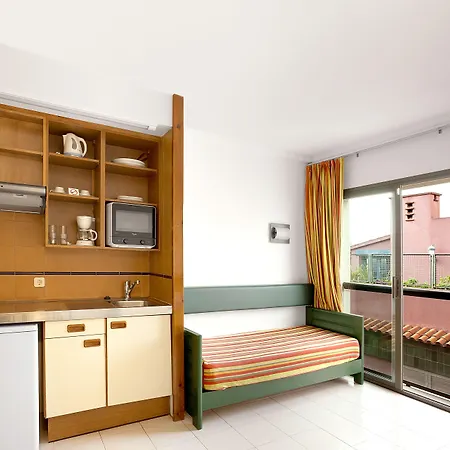 Отель Rosanna 3*